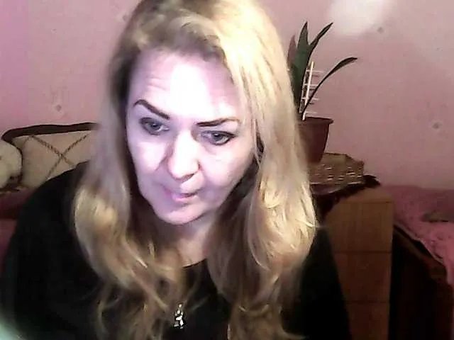 Offline NinaKeil on BongaCams