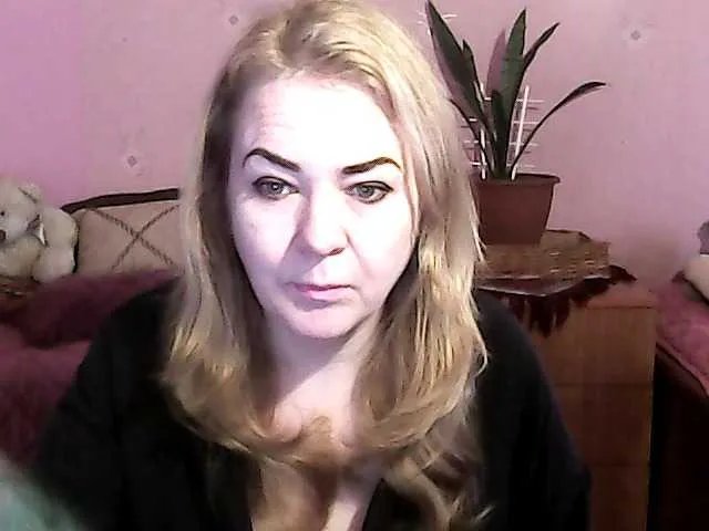 Offline NinaKeil on BongaCams
