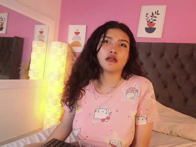 Sarayland on BongaCams 