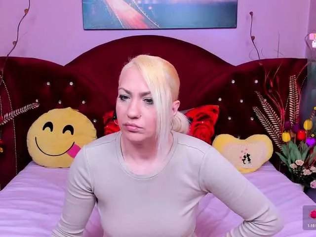 Sensualass77 on BongaCams 