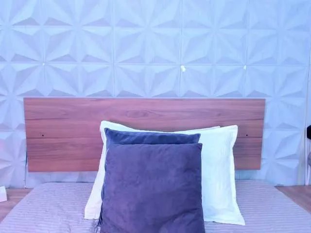 Freechat StaceyWhite on BongaCams