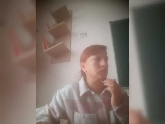 Offline sweetcandy1 on BongaCams