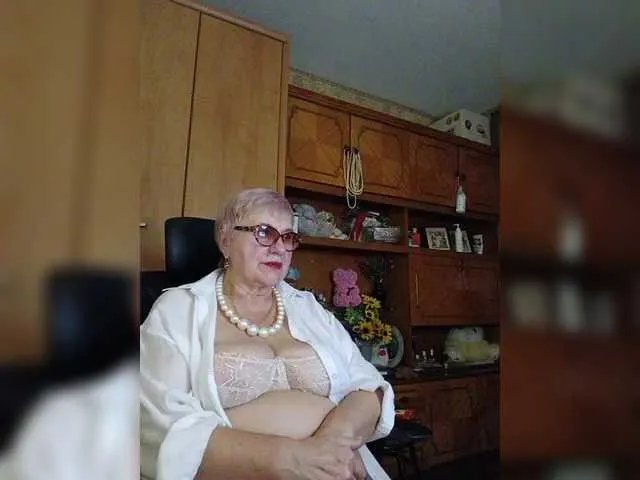SweetCherry00 on BongaCams 