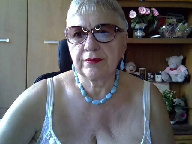 SweetCherry00 on BongaCams 