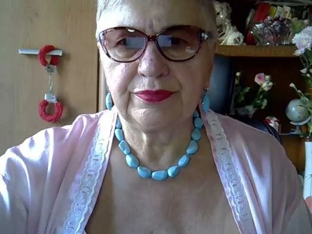 SweetCherry00 on BongaCams 