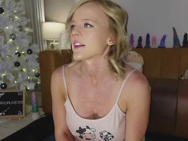 Freechat TaylorLove303 on BongaCams