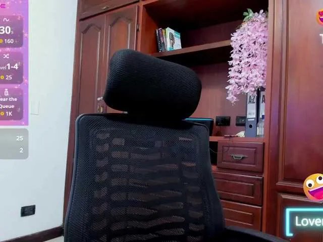 Freechat ValkiriaContee on BongaCams