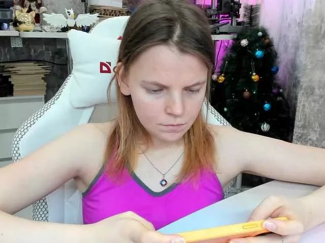 Offline Your-Love on BongaCams