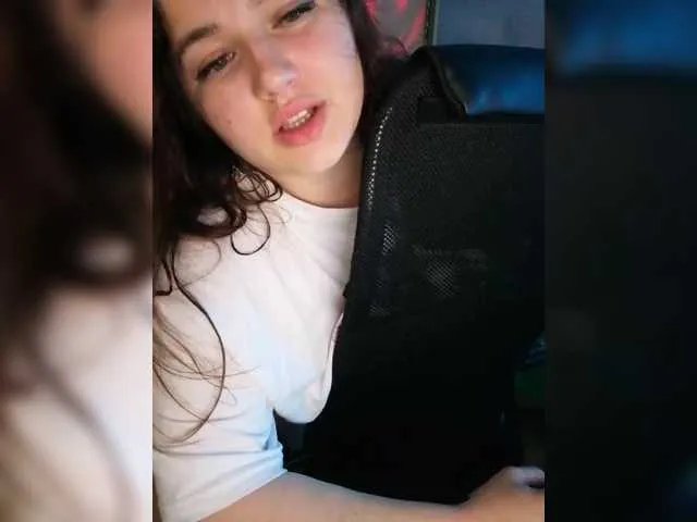 Freechat Yulua1285 on BongaCams