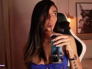 Freechat abril_w18 on Chaturbate