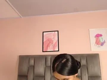 Freechat aiilynn_1 on Chaturbate