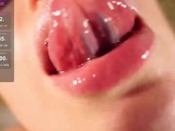 alma_yammy on Chaturbate 