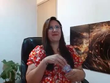 Freechat amalia_brunette on Chaturbate