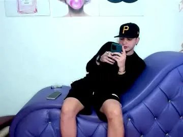 Freechat amazingpartys_07 on Chaturbate