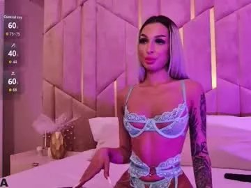 Freechat ariannalure on Chaturbate