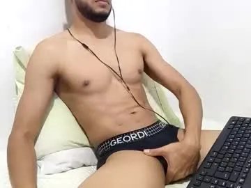 Freechat atorres21 on Chaturbate