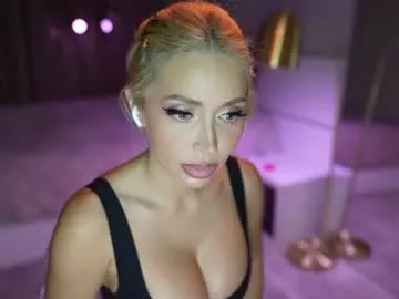 Private chloe_ri on Chaturbate