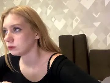 Freechat dark_cherie on Chaturbate