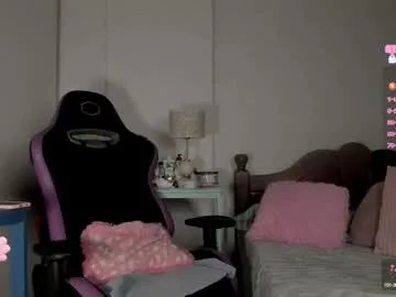 Freechat dulcejulia on Chaturbate