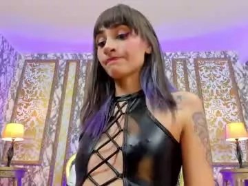 Freechat electraraptiss on Chaturbate