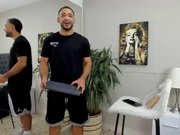 Freechat emilio_brandon on Chaturbate