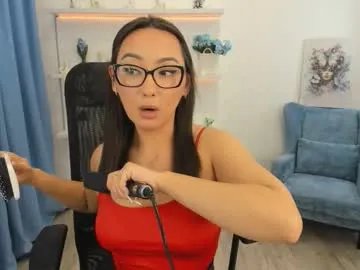 Freechat evasarazardje on Chaturbate