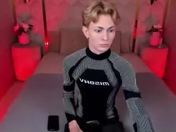 Freechat even_vrot on Chaturbate