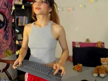 Freechat kittyzenn on Chaturbate