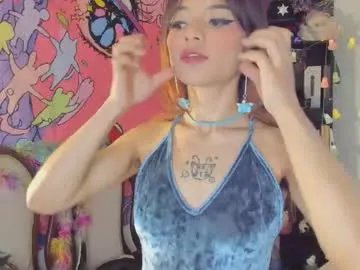 Freechat kittyzenn on Chaturbate
