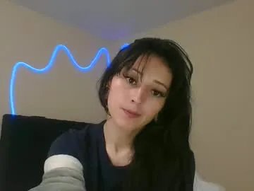 Freechat lia_queen610 on Chaturbate