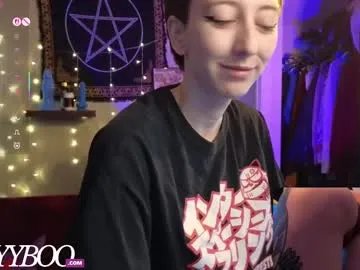 Freechat lovelylittlelucyy on Chaturbate