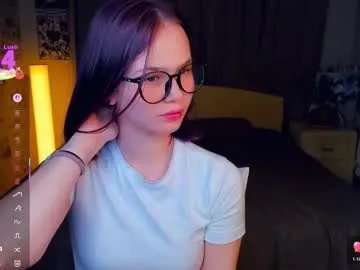 Freechat lynncozzy on Chaturbate