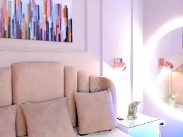 Freechat maddy_brooks on Chaturbate