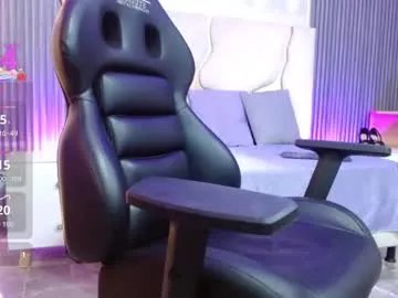 Freechat maiily_tay on Chaturbate