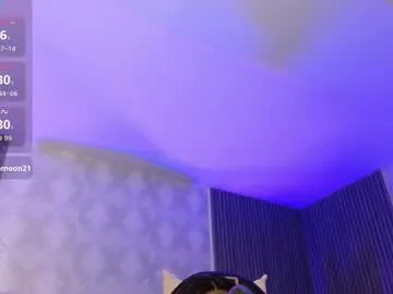 Freechat maiily_tay on Chaturbate