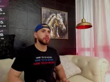 Freechat maximo_wolf1 on Chaturbate