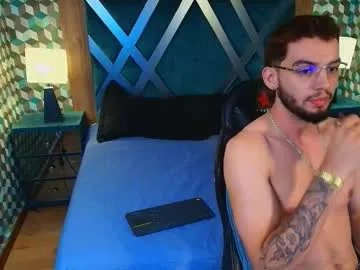 Freechat michael_magno on Chaturbate