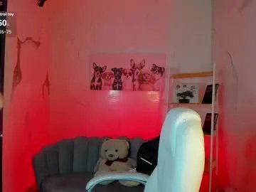 Freechat niickyjones on Chaturbate