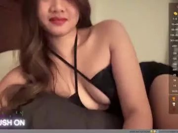 purplelexi27 on Chaturbate 