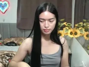 queenpinay69 on Chaturbate 