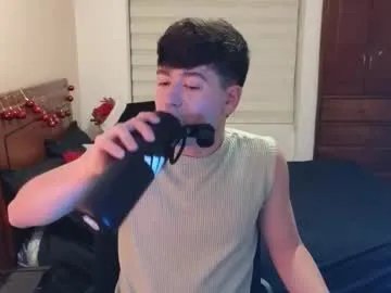 Freechat tightncuteass on Chaturbate