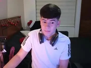 Freechat tightncuteass on Chaturbate