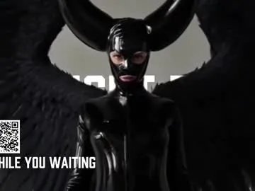 Freechat vinylstore on Chaturbate