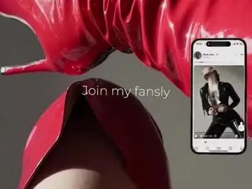 Freechat vinylstore on Chaturbate