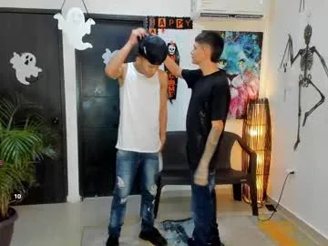 Freechat voyeurism_guys on Chaturbate