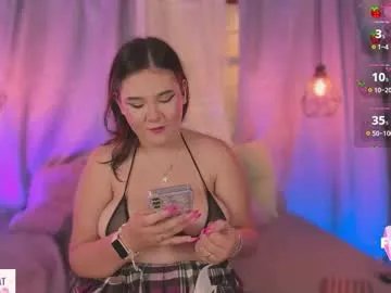 Freechat wild_lilhy on Chaturbate