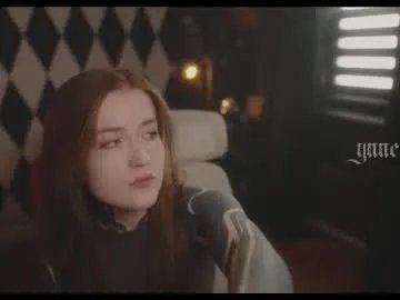 Private ynnenbrynn on Chaturbate