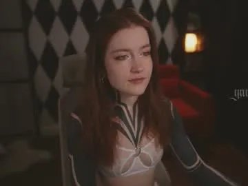 Private ynnenbrynn on Chaturbate