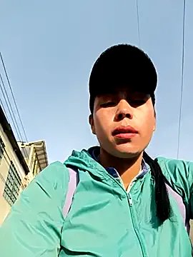 Freechat _andrea30 on StripChat