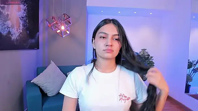 AidaJones on StripChat 